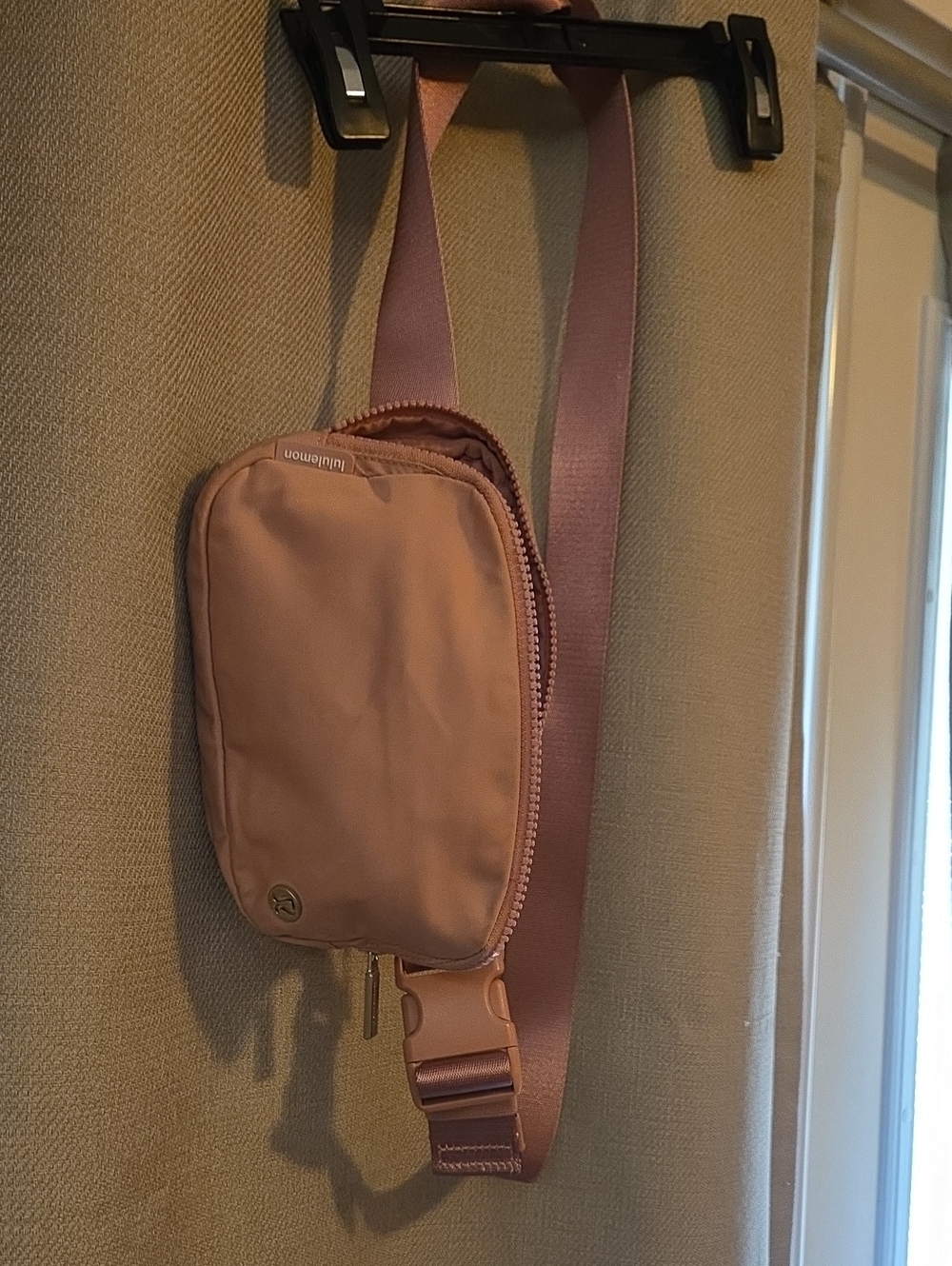 lululemon athletica rose pink crossbody sling bag